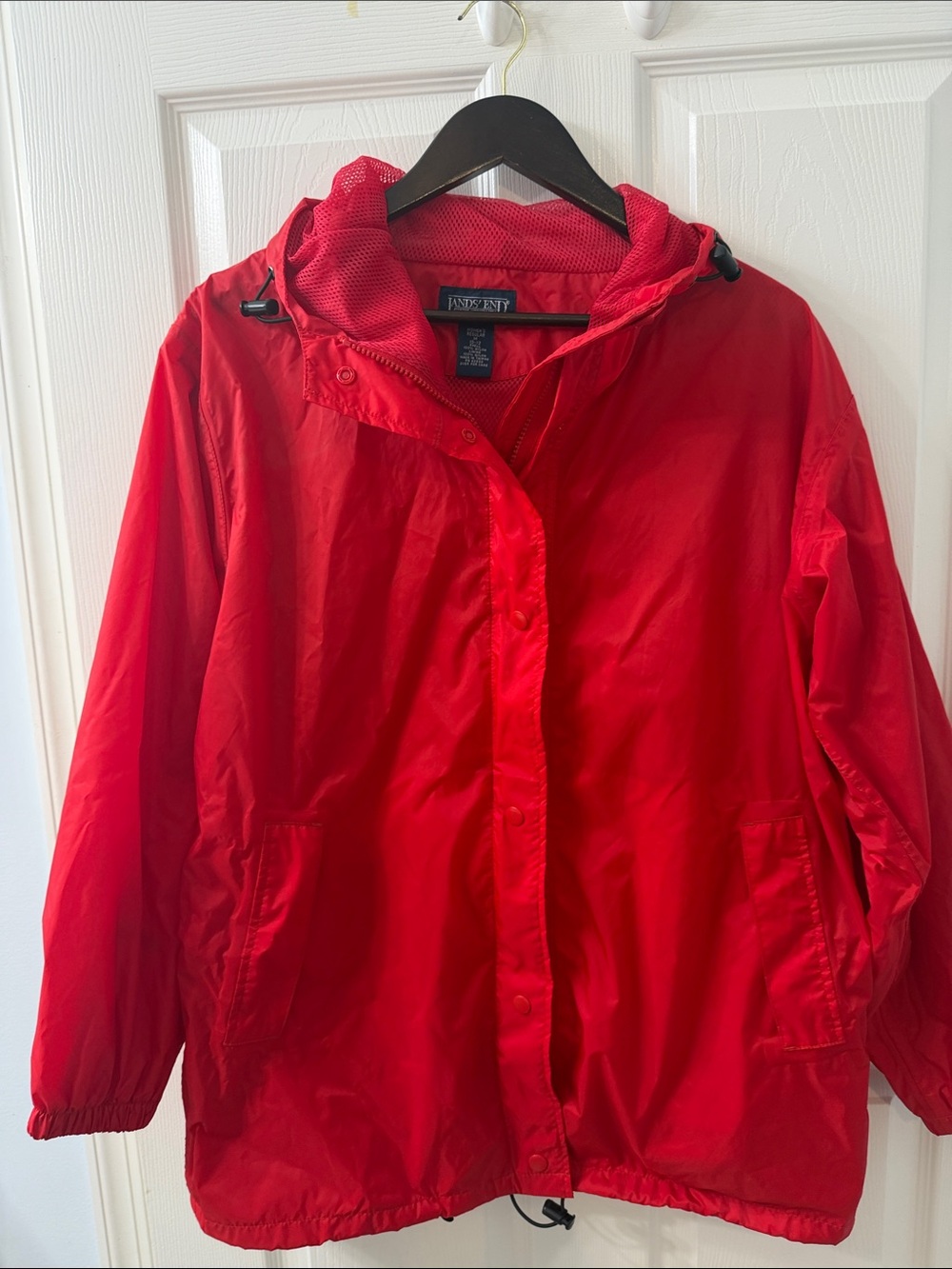 Lands' End Women's Bright Red Hooded Rain Jacket Size M.